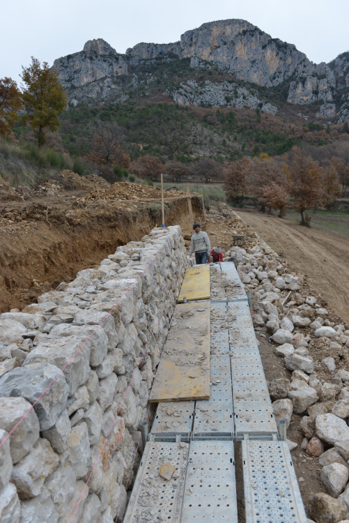 muret en pierres seches